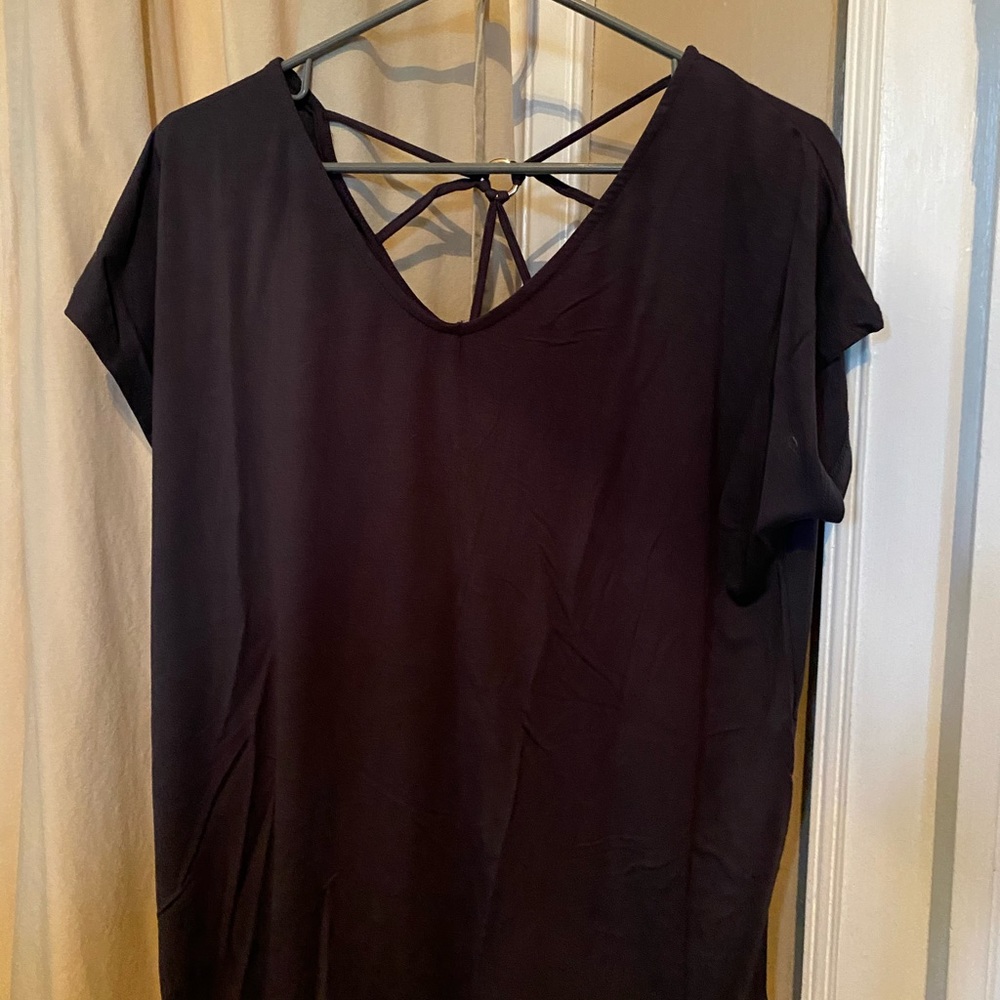 Short sleeved back detail top